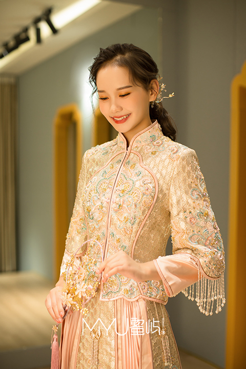 中式嫁衣马卡龙手工钉珠马来褂