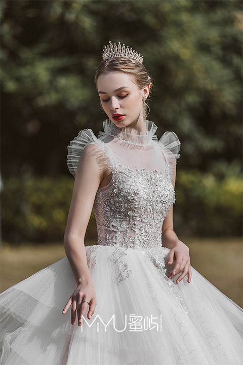 新娘婚纱复古宫廷长拖尾仪式纱