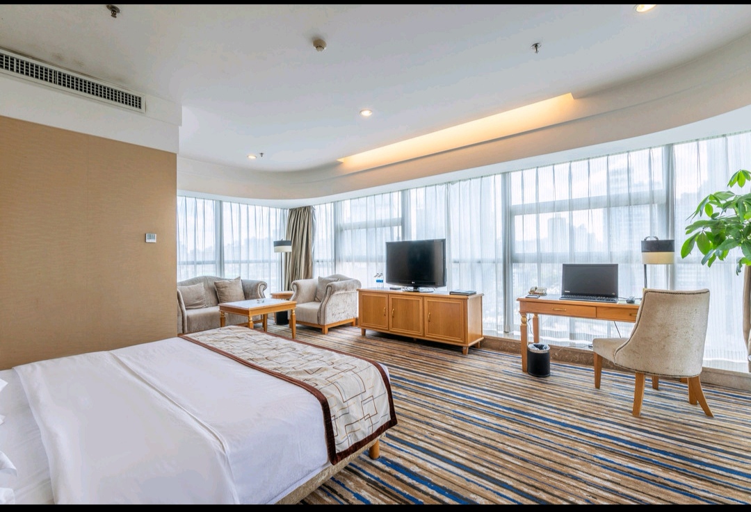 小天鹅戴斯酒店