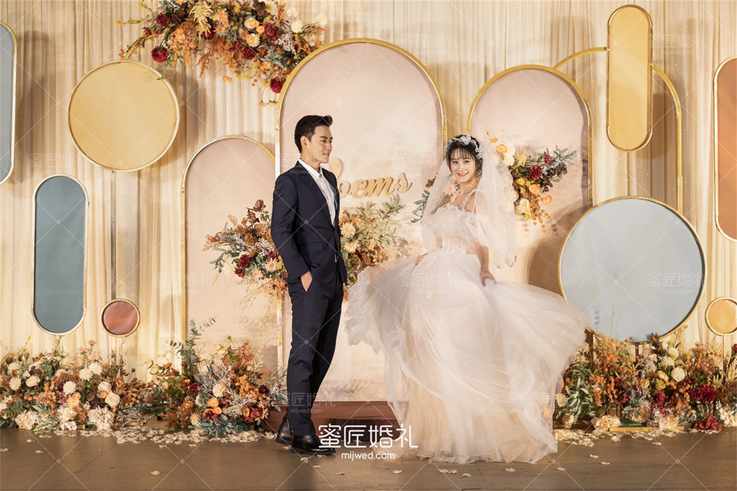 如何拍好看的婚纱照 拍婚纱照去哪里比较好