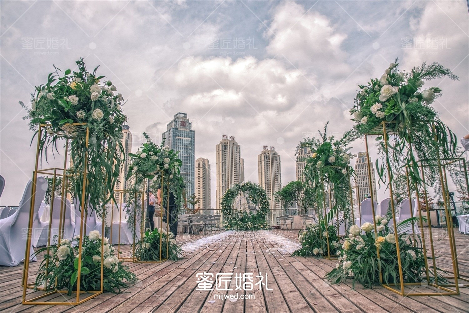 请一家婚庆公司大概多少钱 2019婚庆公司明细价格