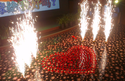 求婚现场怎样进行布置 怎样布置求婚告白现场