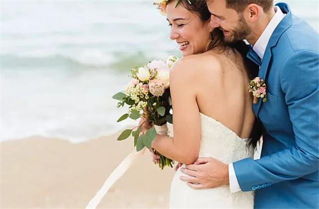 送老婆结婚一周年纪念礼物 结婚周年礼物送老婆