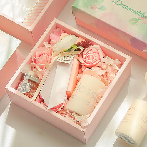 结婚纪念品送什么好 结婚记念日送什么礼物