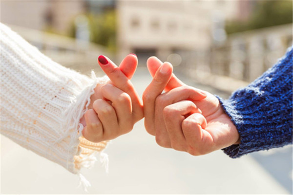 女儿给父亲节的祝福语 给父亲节的祝福语四字