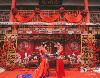 属蛇和什么生肖比较好