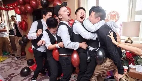 伴娘堵门创意小游戏 整伴郎的较新招数2019