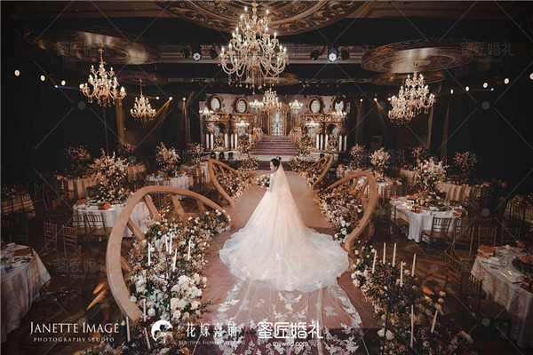 婚宴女方致辞简短 订婚讲话稿女方