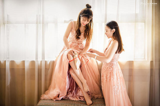 结婚新娘礼服挑选技巧 如何挑选新娘礼服