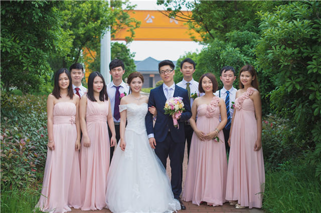 幽默的伴娘祝福语 结婚祝福语幽默一点的