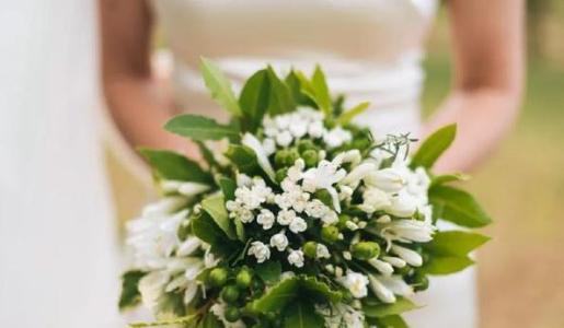 新娘送别人捧花怎么说 新娘捧花送人说什么话