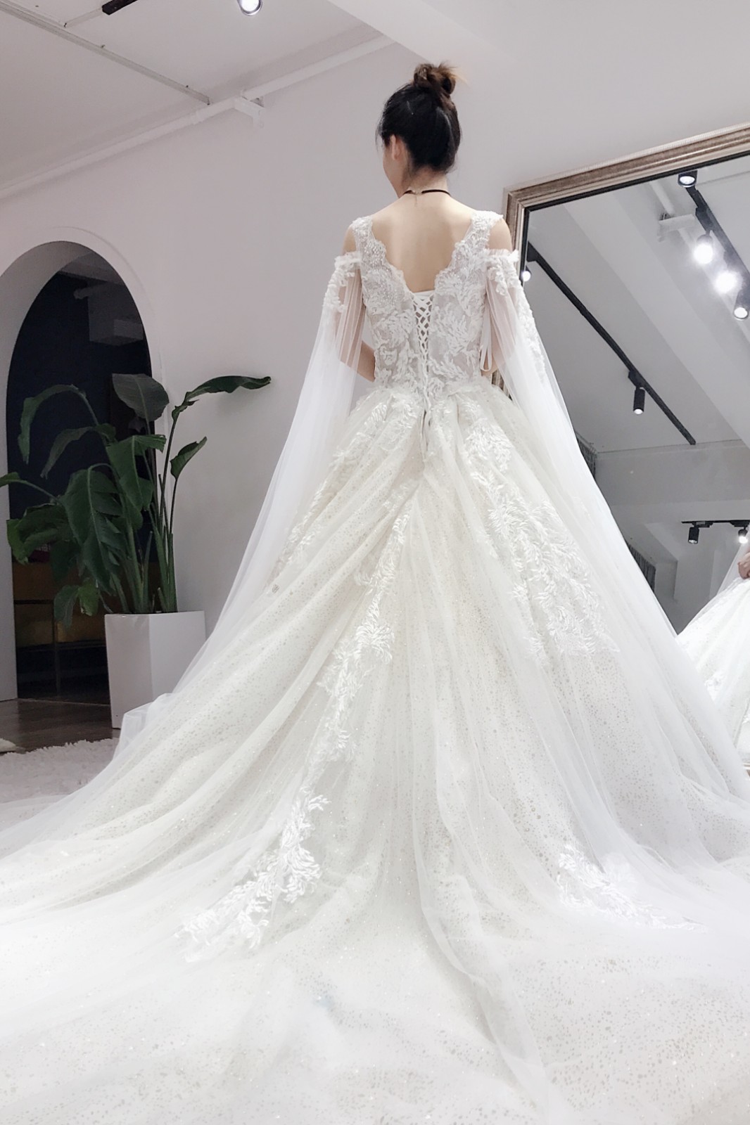 兰玉婚纱图片 兰玉婚纱手稿 兰玉婚纱为什么那么火