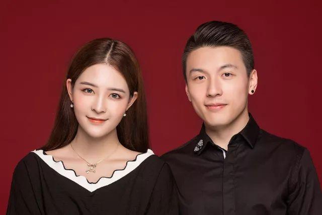 结婚证照片穿什么衣服好看 拍结婚证照片穿什么