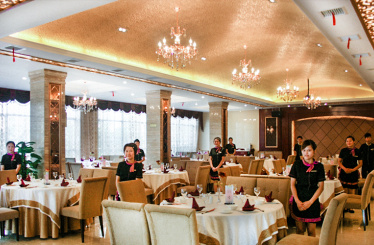 郑州婚宴一桌多少钱2019 郑州较受婚宴酒店排名