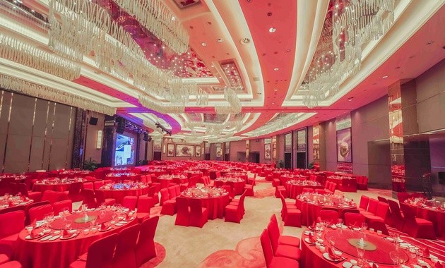 婚礼预订酒店宴席价格 预订婚宴酒店要多少钱一桌