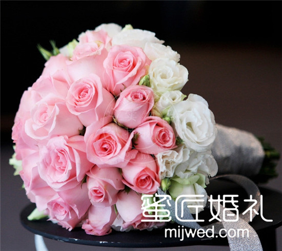 婚礼手捧花花语