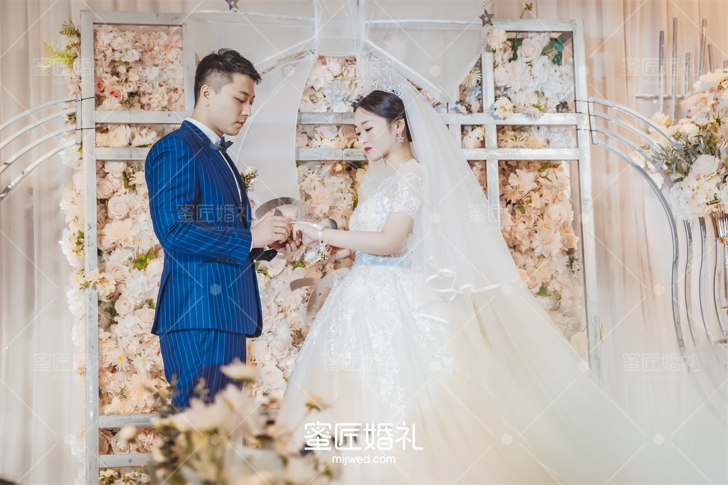 婚庆一万三贵吗