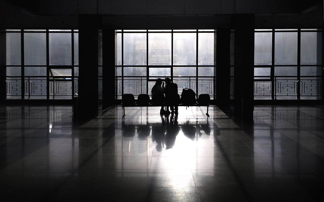 结婚四周年送什么花给老婆