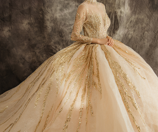 一套婚纱大约多少钱