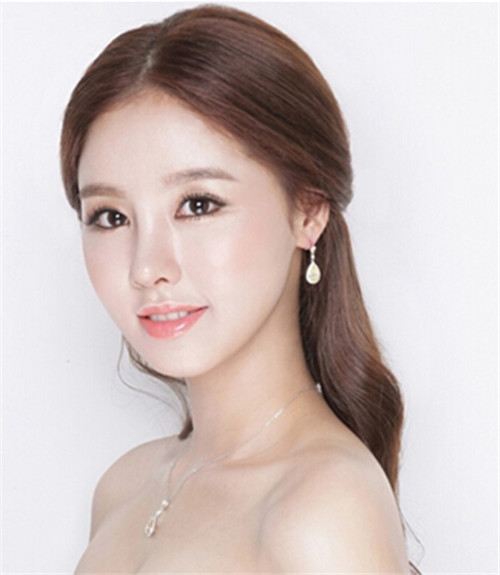 鹅蛋脸适合什么发型