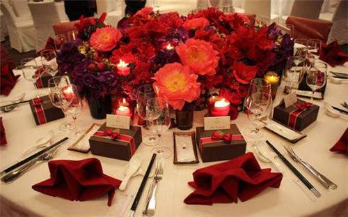 订婚仪式要注意什么 订婚男女方应备什么礼品