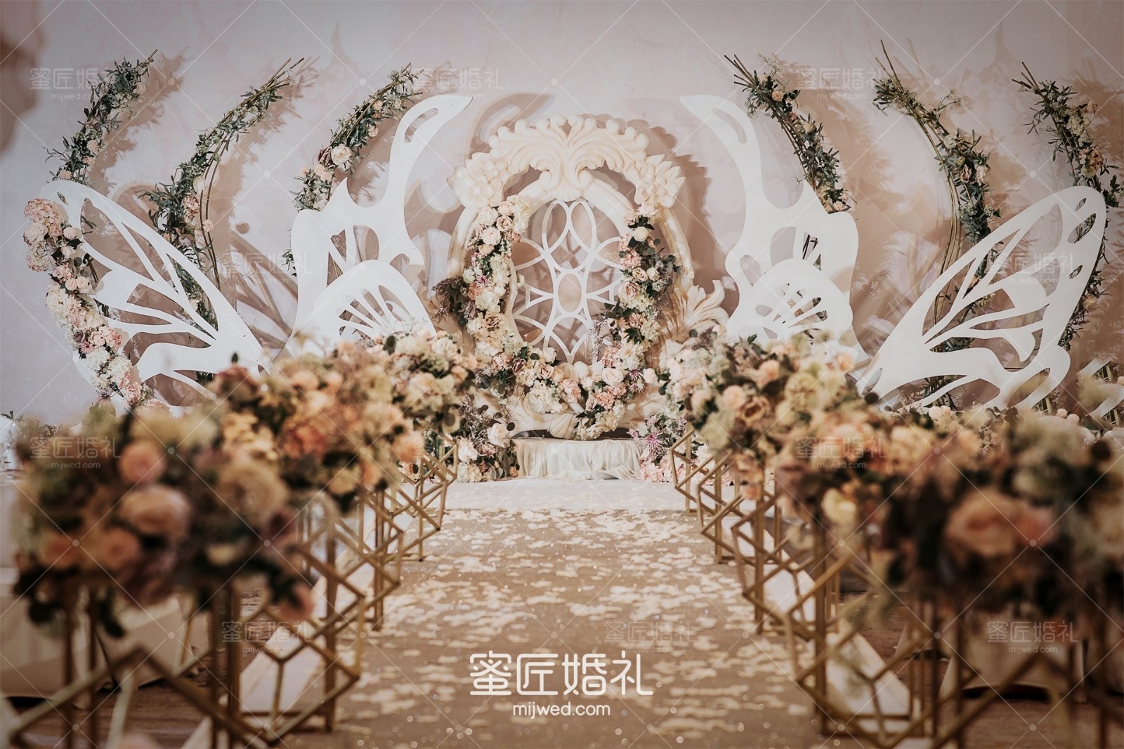 给相亲对象送什么花