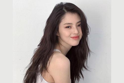 脸长的人适合什么发型 脸长的女生适合什么发型