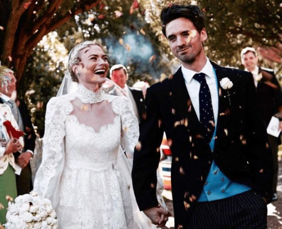 高档妈妈婚礼服装