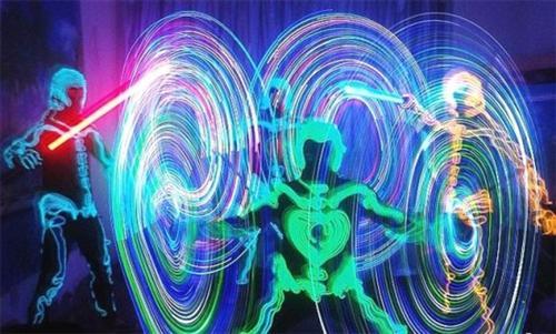 比较有创意的晚会节目 年会节目创意简单节目