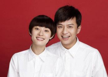 拍结婚证照片穿什么