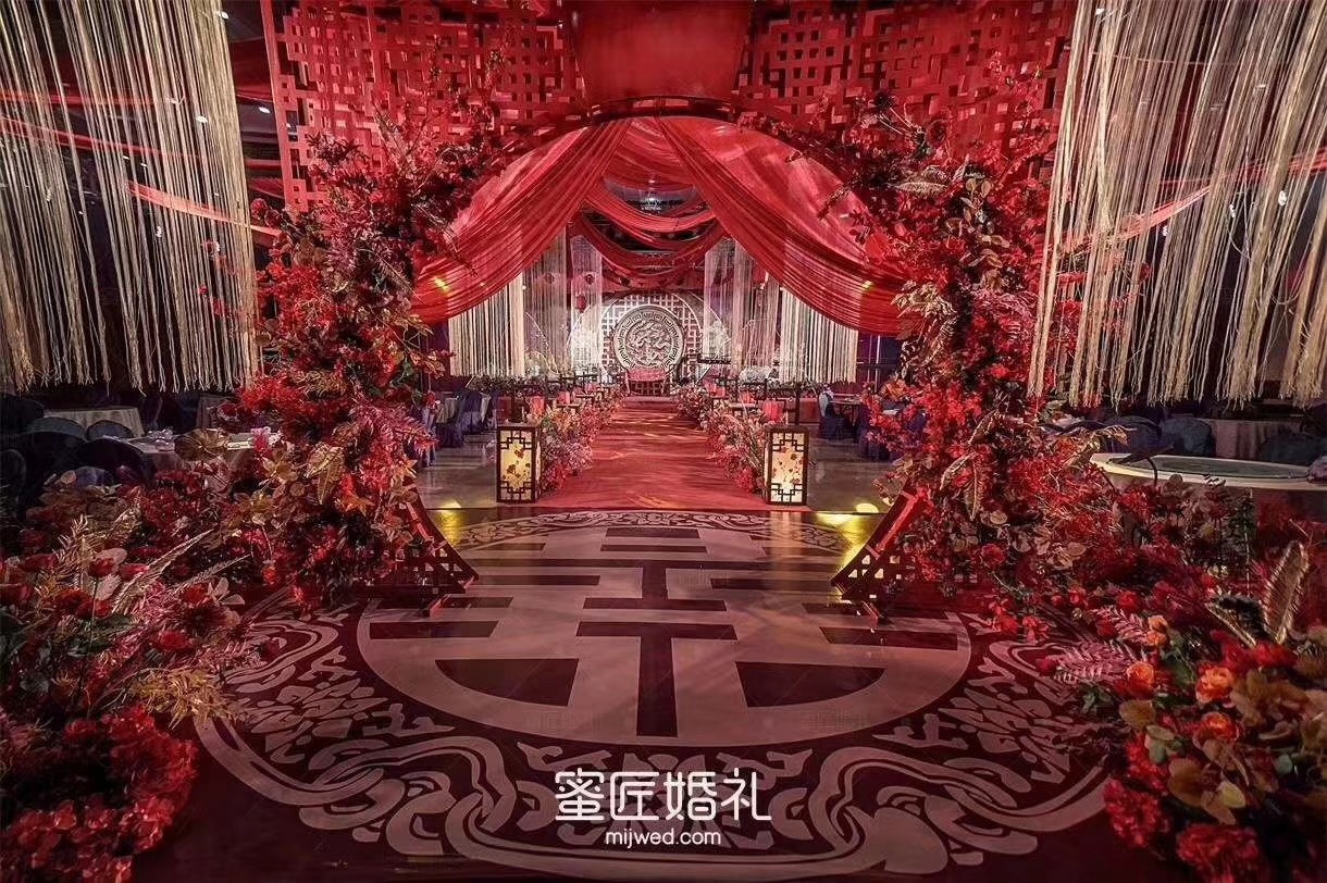 中式传统婚礼的特点有哪些