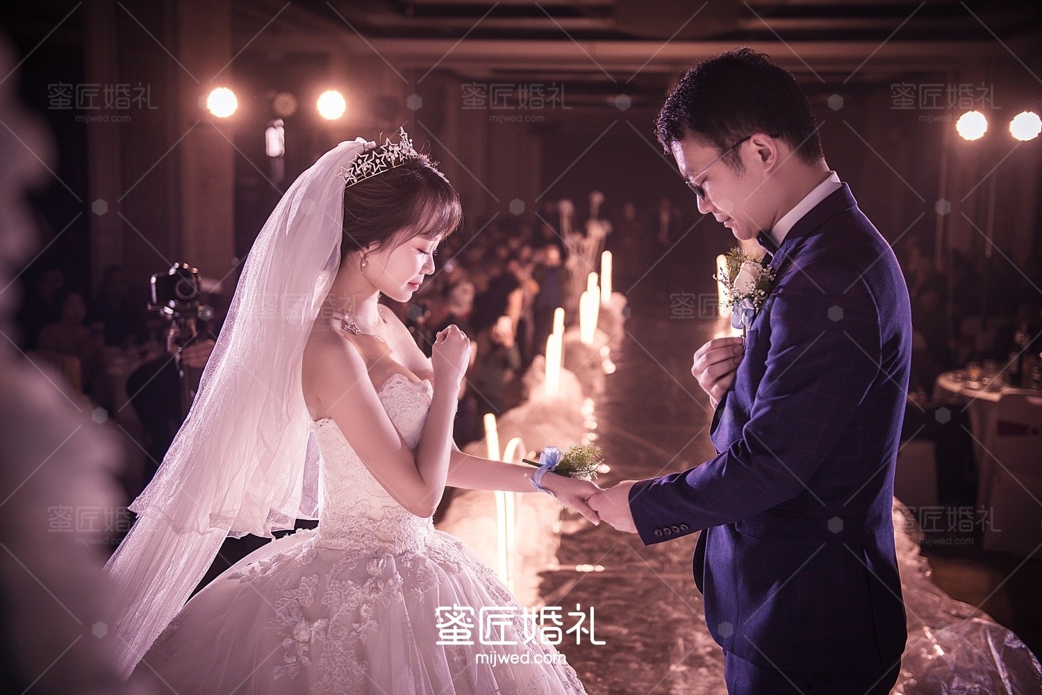 婚礼女方父亲对女婿嘱托