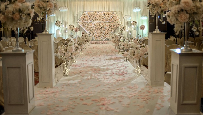 国内蜜月游路线推荐 云南蜜月游路线推荐