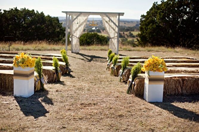 不用婚庆如何布置婚礼 自制婚礼现场布置图片