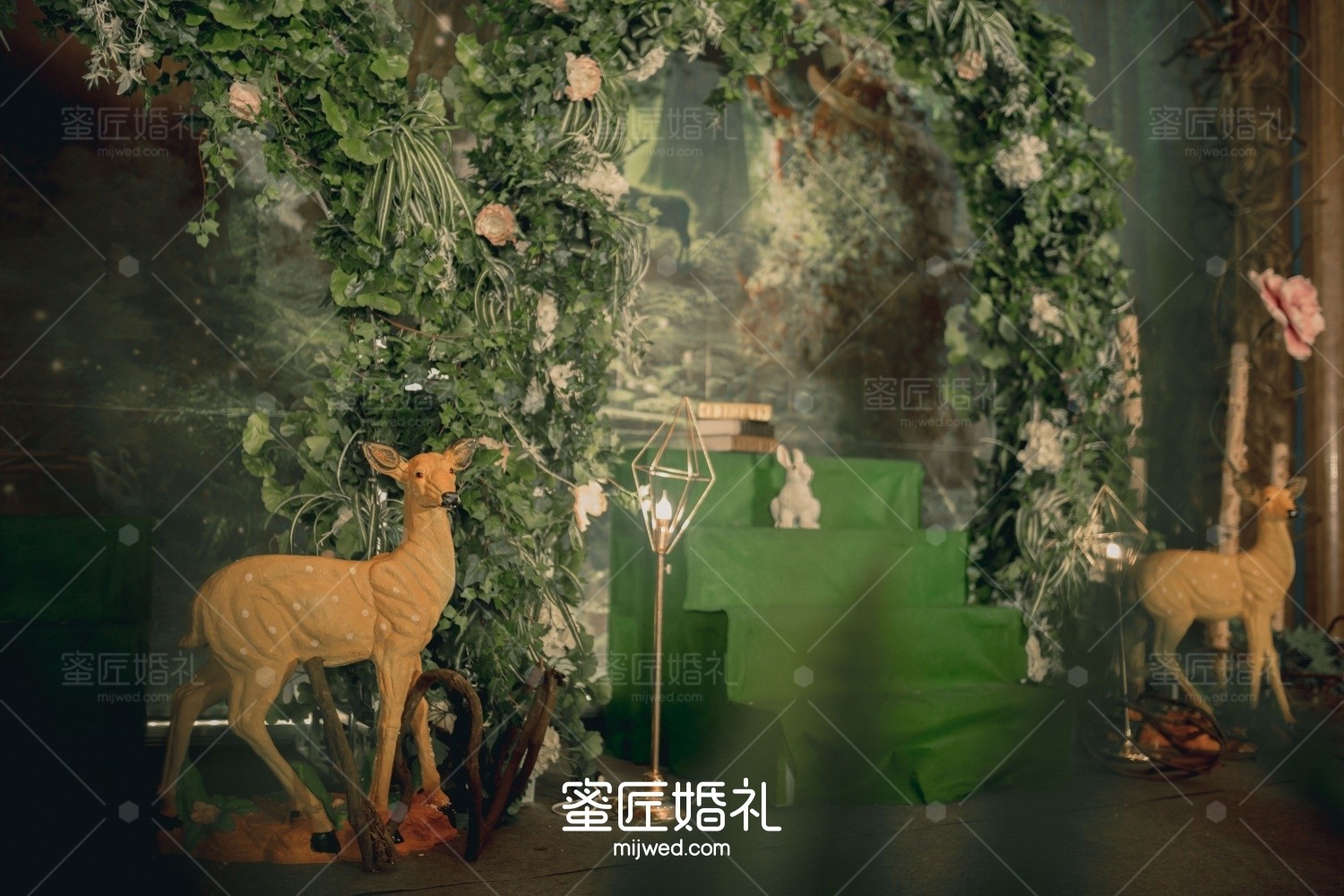 杭州婚礼摄影跟拍价格 一般婚礼摄影跟拍价格