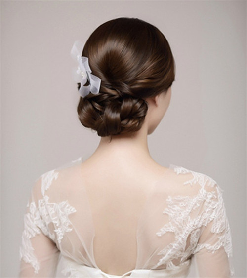 新娘敬酒发型丸子头 编发敬酒新娘造型