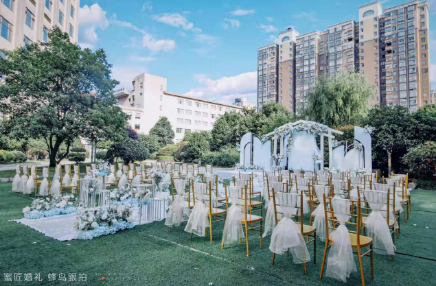 先领证还是先办婚礼 应该先结婚还是先领证