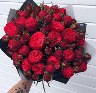 朋友婚礼上抢到手捧花说什么 朋友婚礼抢到手捧花说什么