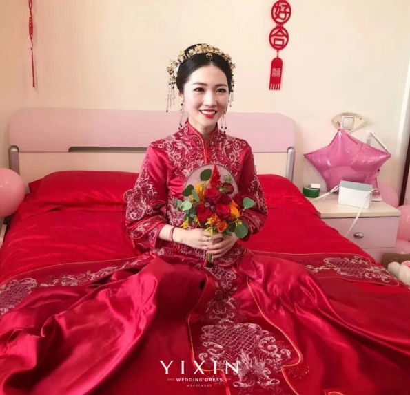 婚纱头饰图片大全 皇冠婚纱头饰图片