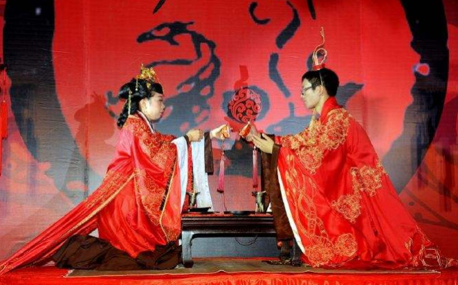 汉式婚礼新娘图片 汉式婚礼新娘造型图片