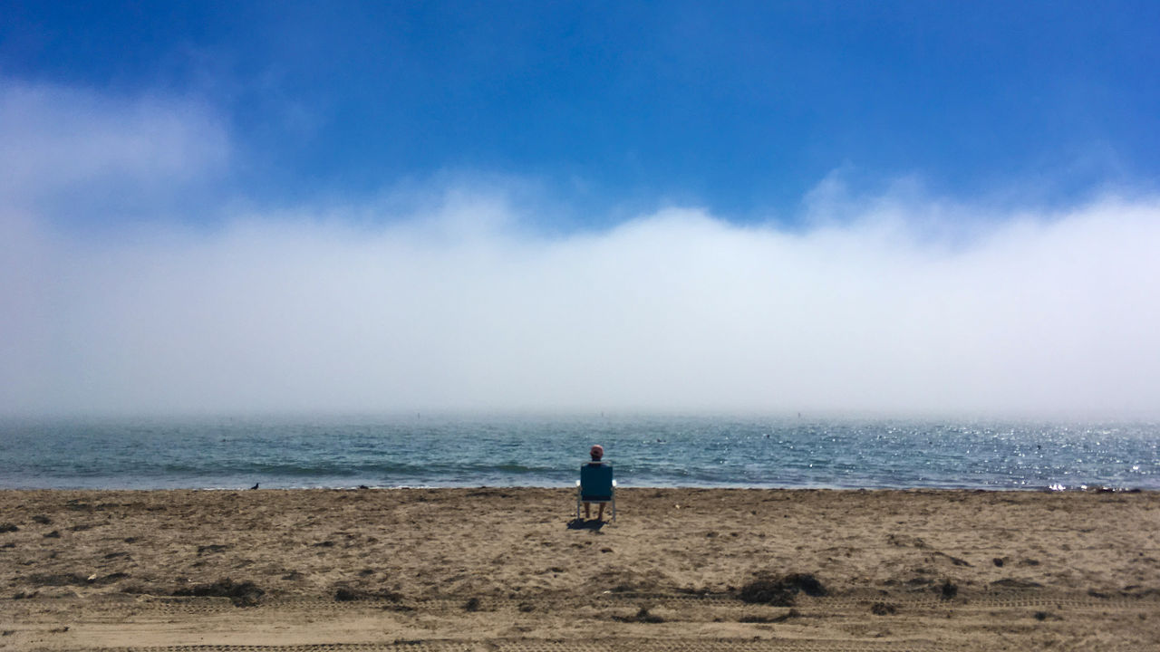 结婚纪念日卡片怎么写 结婚纪念日送花寄语