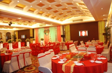 在酒店举办婚宴大概的价格 现在举办婚礼的酒店价格