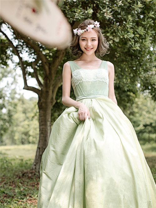 2020漂亮婚纱照图片