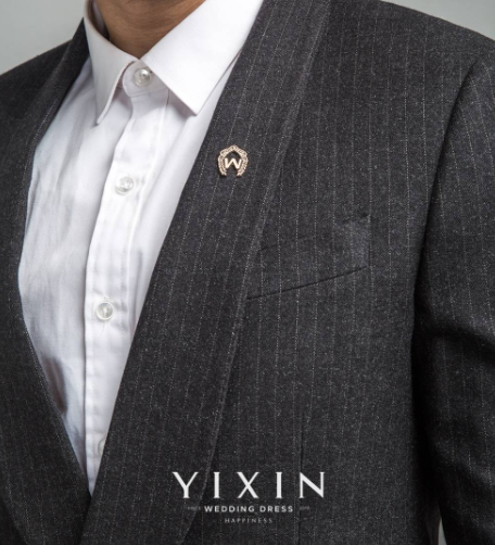 男生参加朋友婚礼穿着