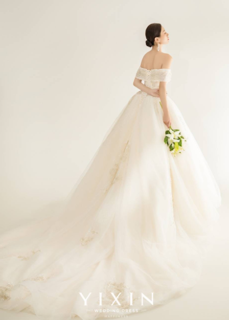 漂亮婚纱图片大全新款 好看的婚纱图片大全