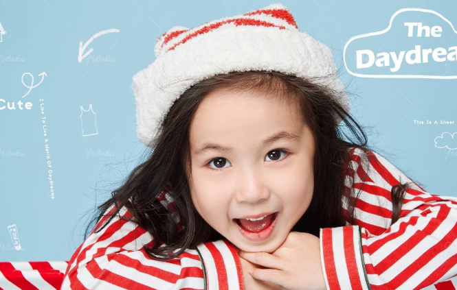 晒女儿爱美的说说 晒女儿爱漂亮的句子