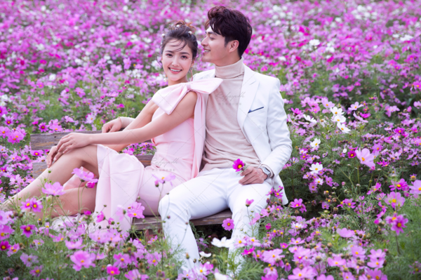 拍婚纱照的姿势大全集