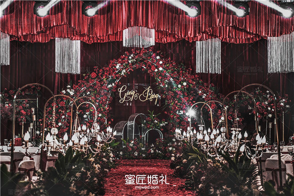 家庭美满的四字祝福语