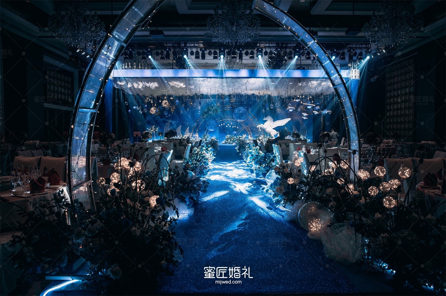 进新居对联大全