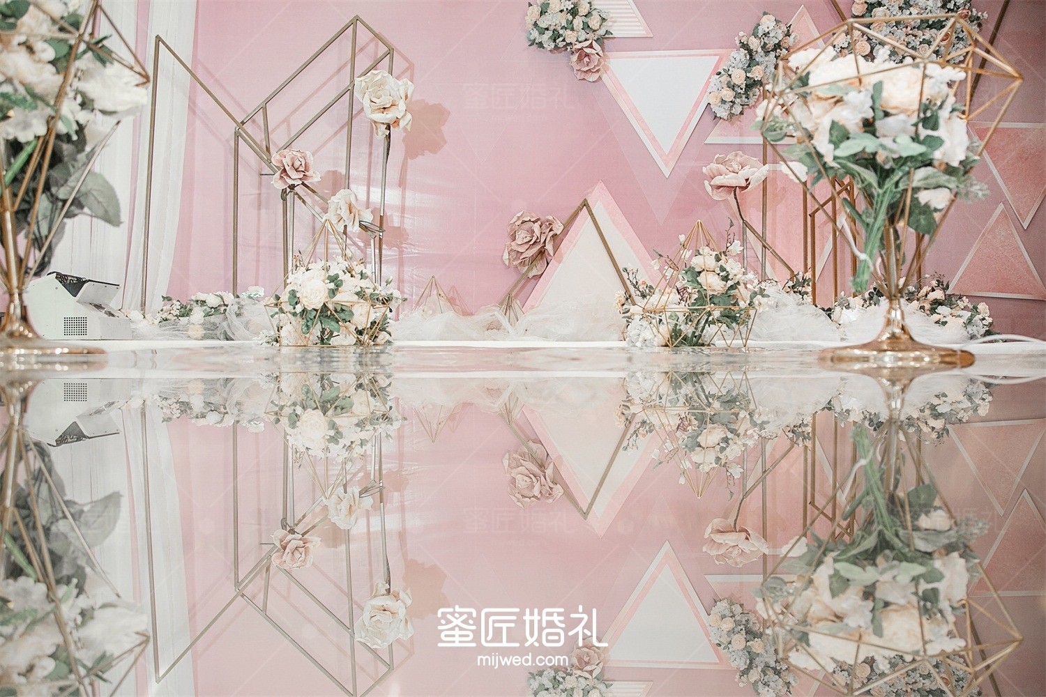 晚会幽默主持词开场白